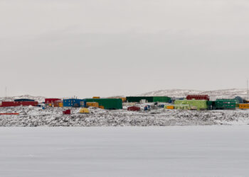 How difficult it will be to return to real life. Lessons from an explorer.